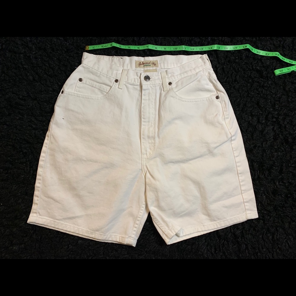 Vintage High-Waisted White Shorts